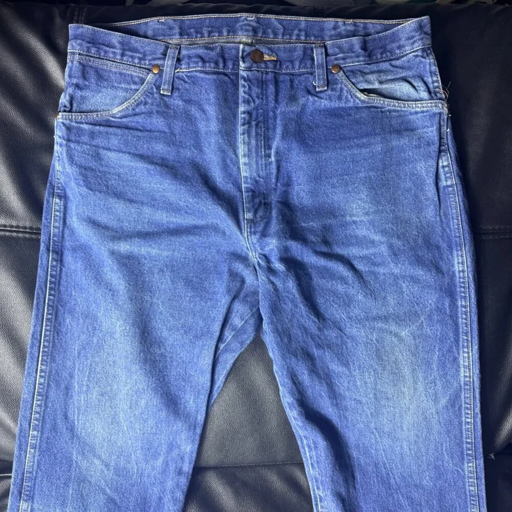 Wrangler Men's‎ Straight Leg Jeans Blue Denim Faded Flat Front 5-Pocket 38x33